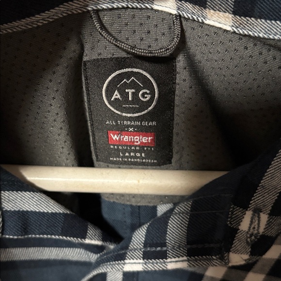 Wrangler Navy and White Plaid Shirt Jacket - Picture 2 of 3